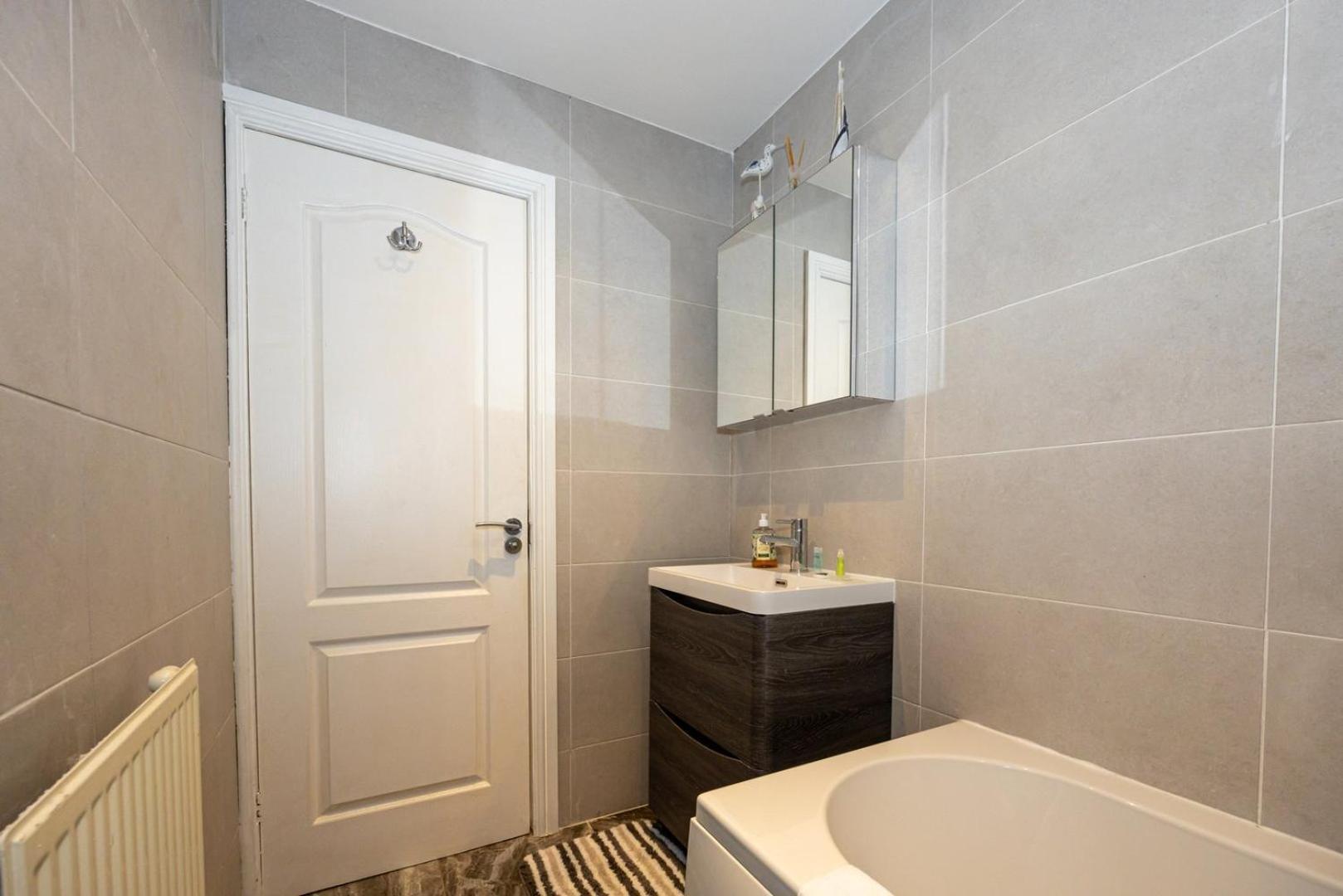 Guestready - A Haven By The River Manchester Exteriör bild