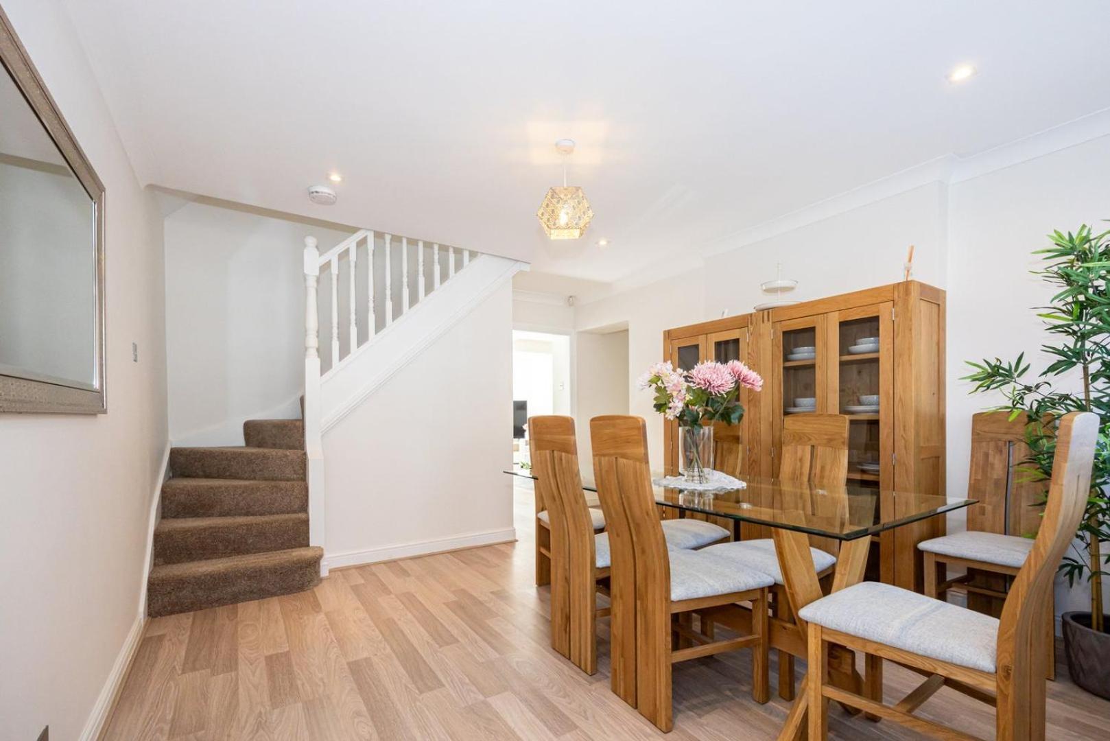 Guestready - A Haven By The River Manchester Exteriör bild