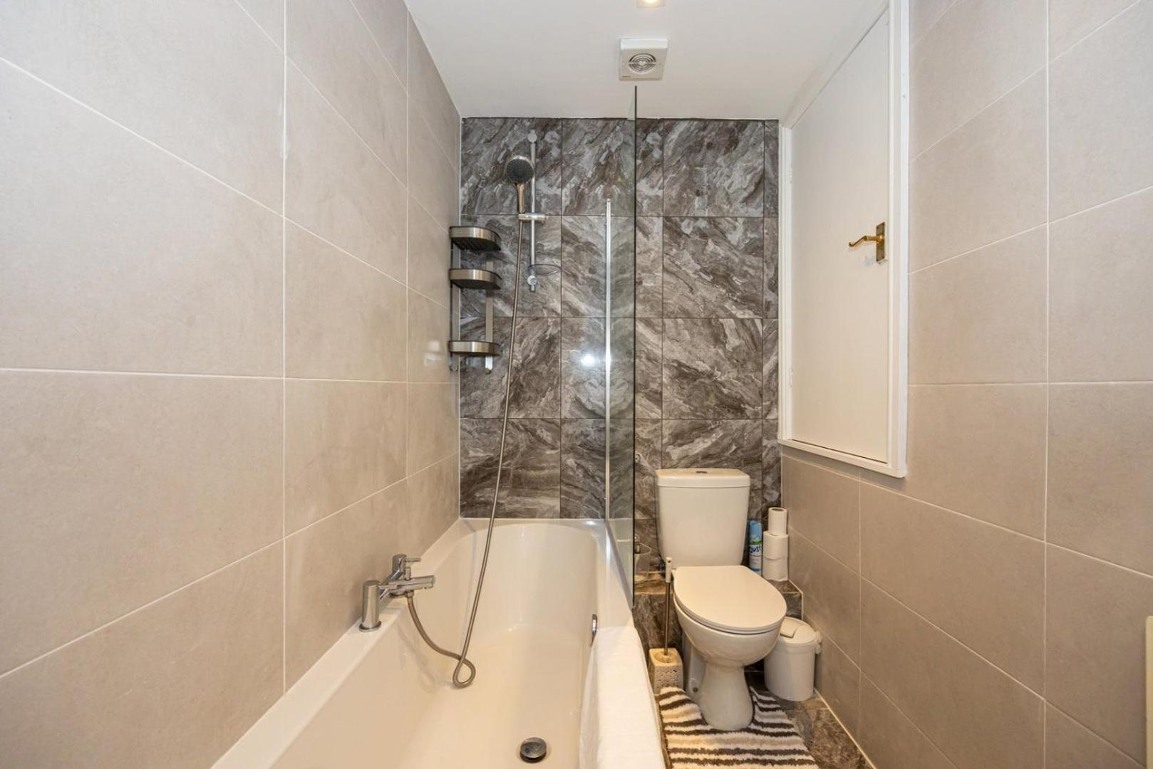 Guestready - A Haven By The River Manchester Exteriör bild