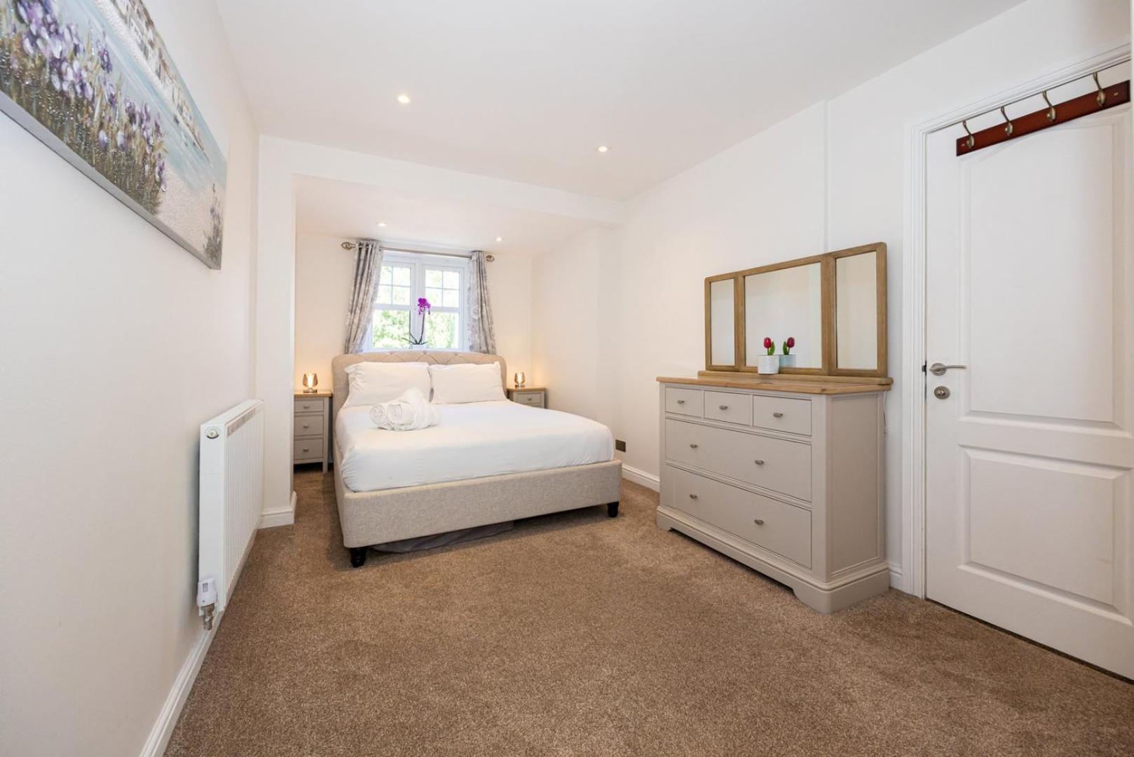 Guestready - A Haven By The River Manchester Exteriör bild