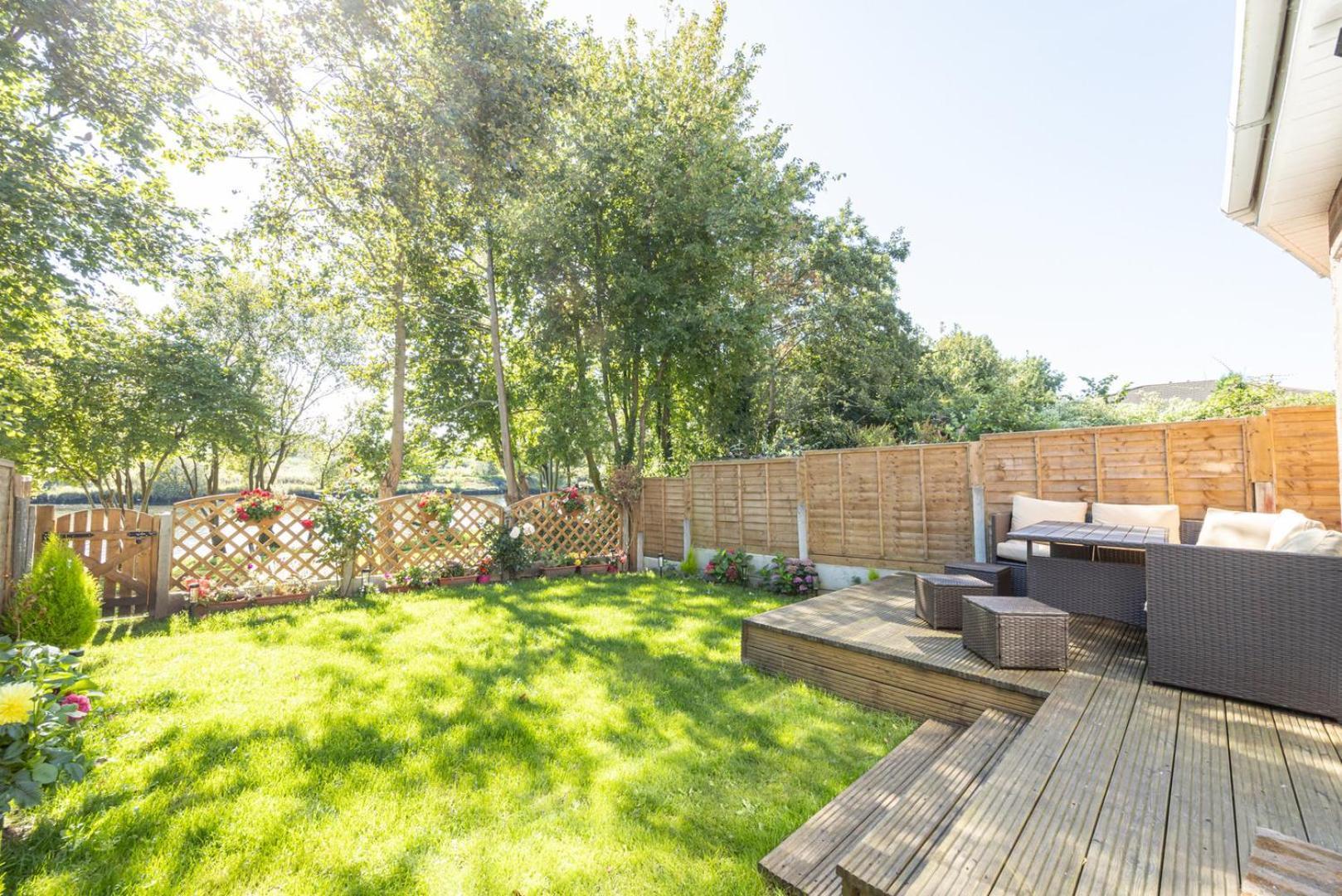 Guestready - A Haven By The River Manchester Exteriör bild