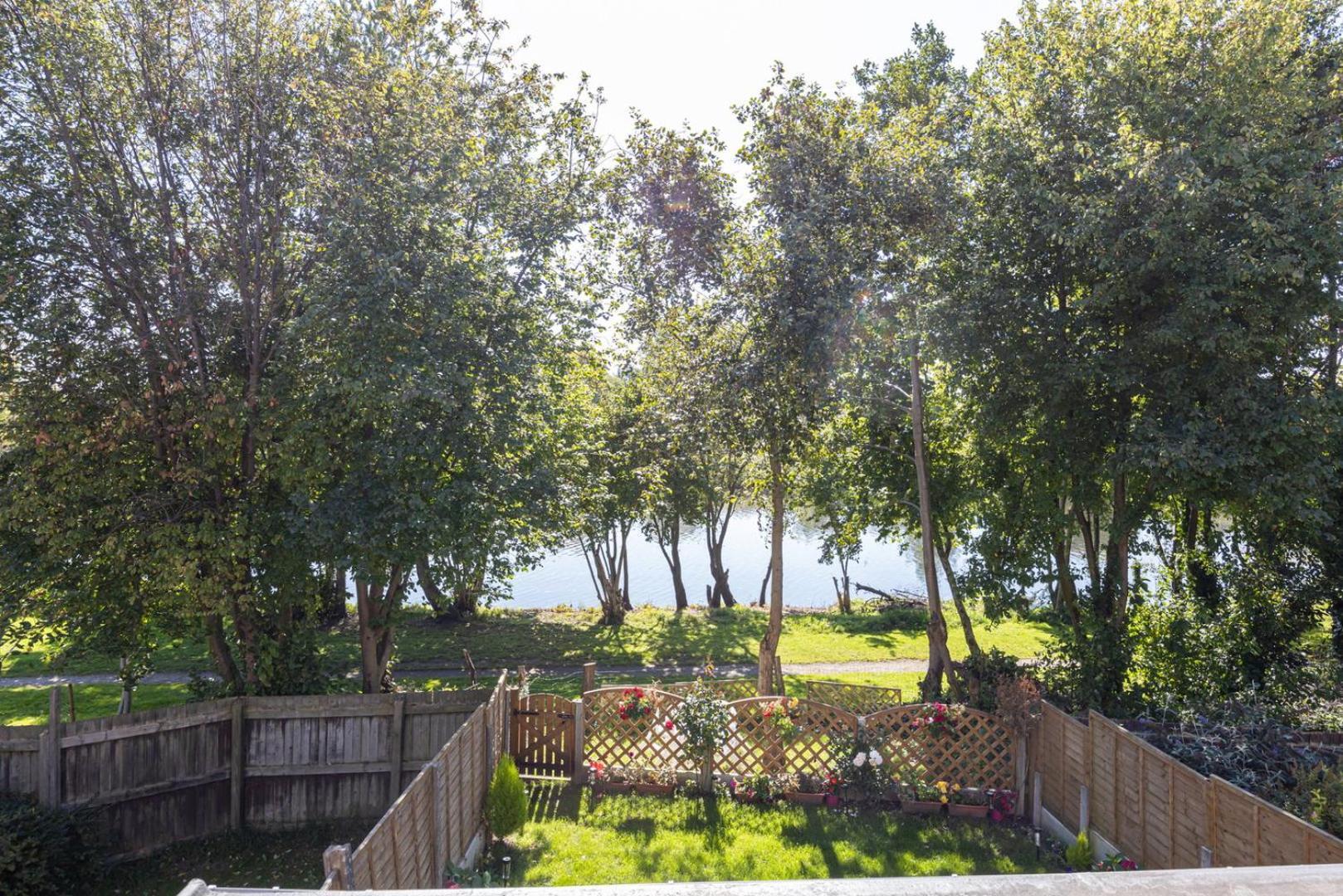 Guestready - A Haven By The River Manchester Exteriör bild