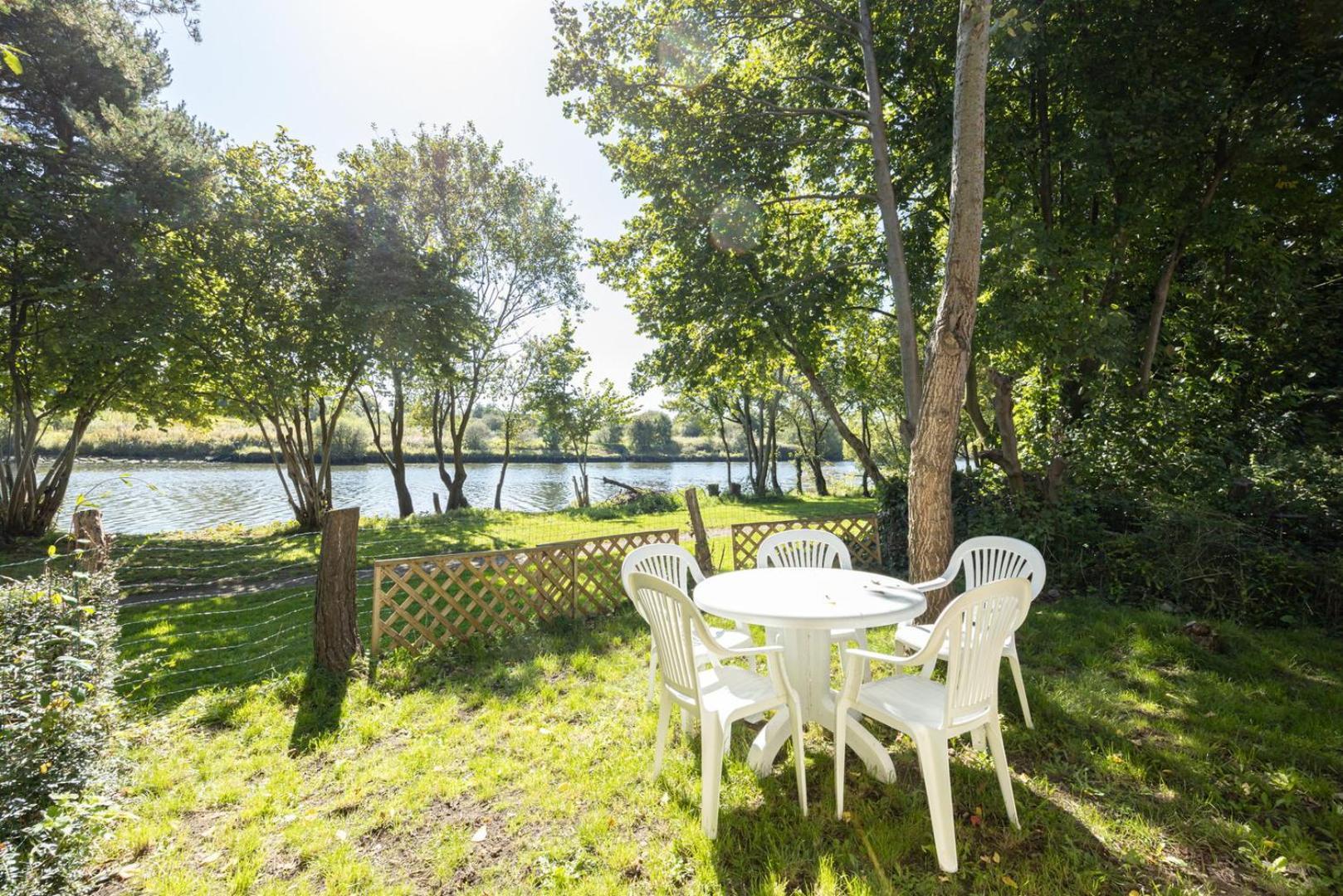 Guestready - A Haven By The River Manchester Exteriör bild